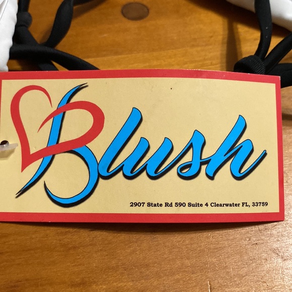 Blush White and Black Contrast Bikini Set S/M - Picture 2 of 11